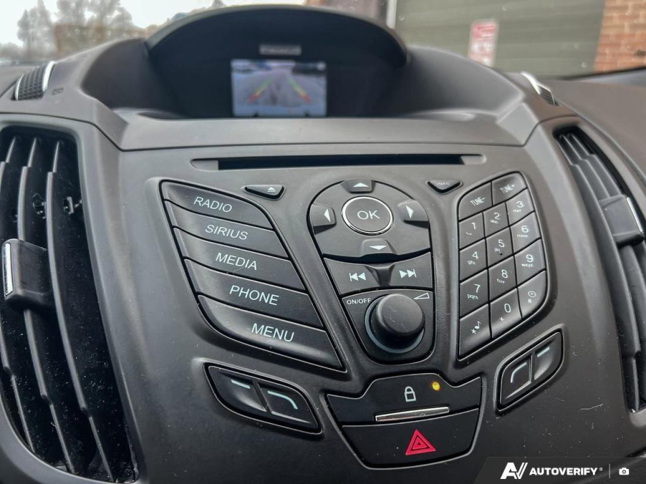 2015 Ford Escape SE   REVERSE CAMERA   VOICE ACT. SYSTEM REVERSE CA Photo