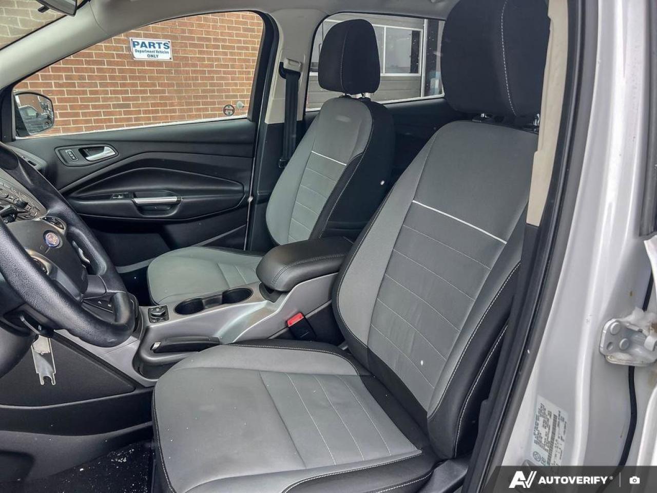 2015 Ford Escape SE   REVERSE CAMERA   VOICE ACT. SYSTEM REVERSE CA Photo