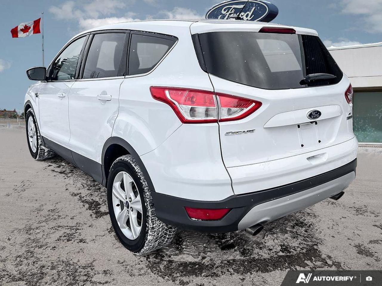 2015 Ford Escape SE   REVERSE CAMERA   VOICE ACT. SYSTEM REVERSE CA Photo