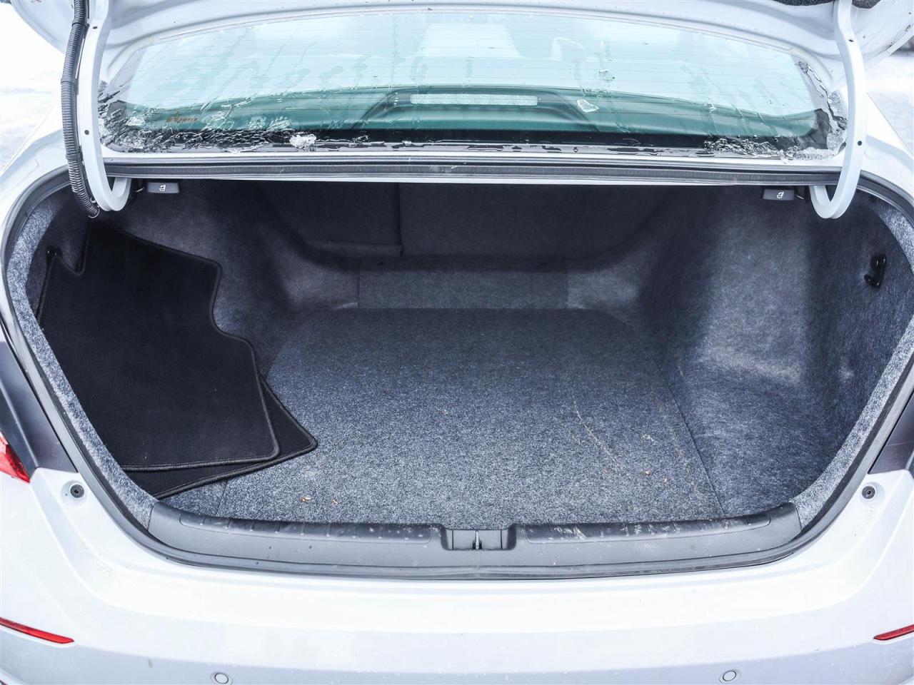 2022 Honda Accord Touring LEATHER NAVI SUNROOF Photo