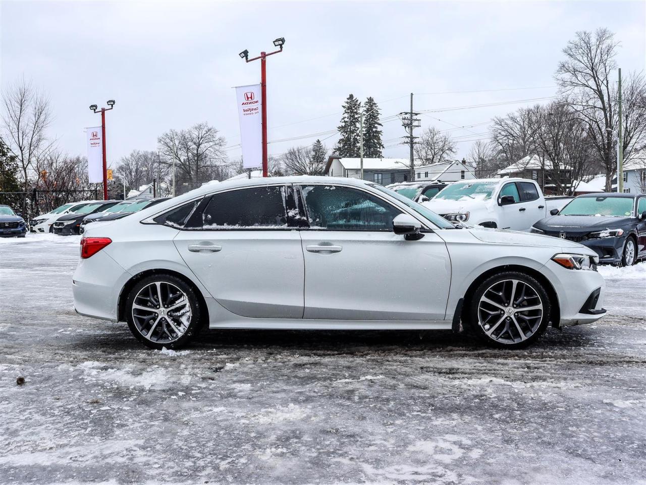 2022 Honda Civic TOURING LEATHER NAVI SUNROOF Photo2