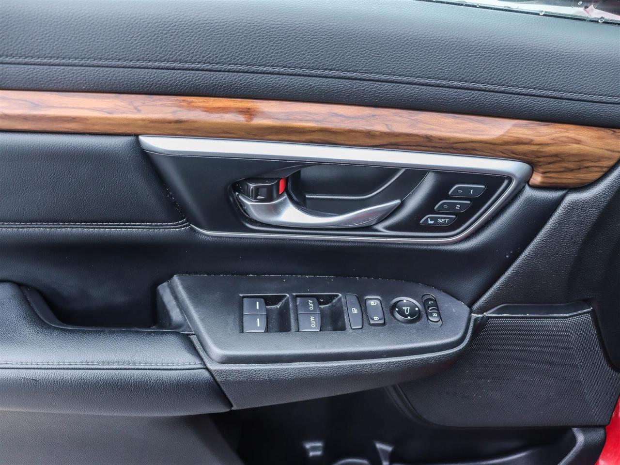 2021 Honda CR-V Touring LEATHER NAVI SUNROOF Photo