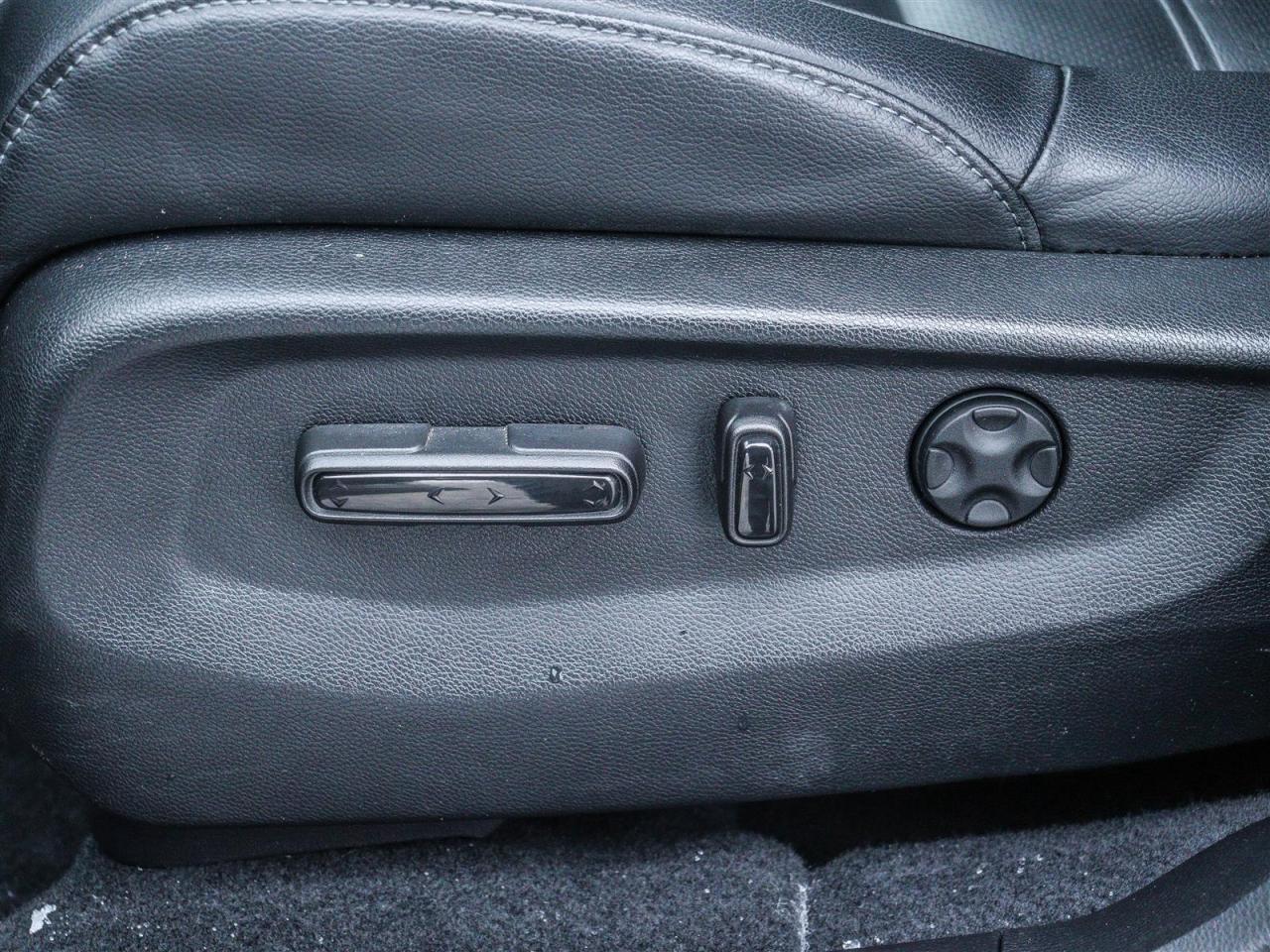 2020 Honda CR-V Touring LEATHER NAVI SUNROOF Photo