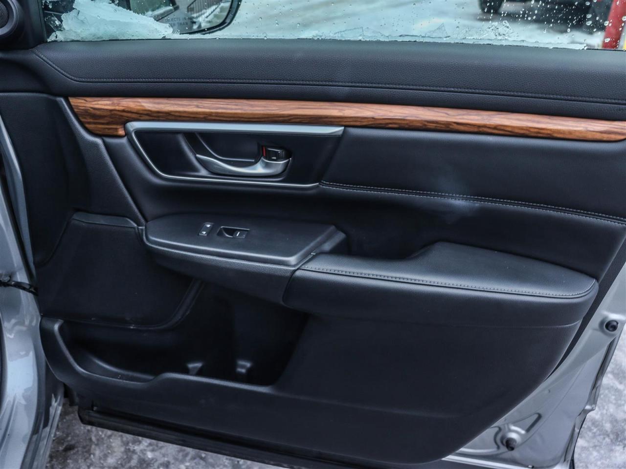2020 Honda CR-V Touring LEATHER NAVI SUNROOF Photo