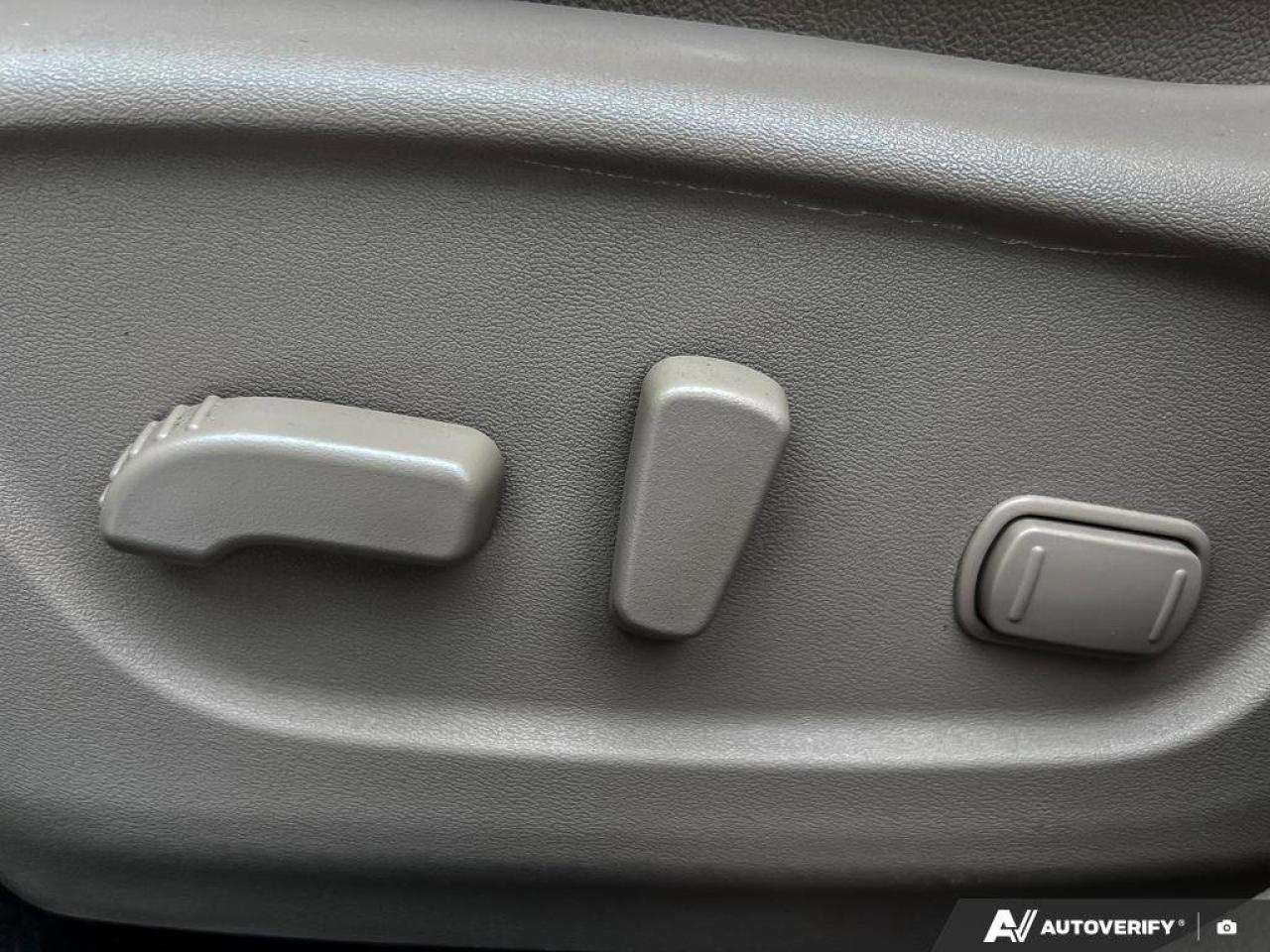 2017 Nissan Rogue SV   AWD   BACK-UP CAMERA   SUNROOF AWD   BACK-UP Photo