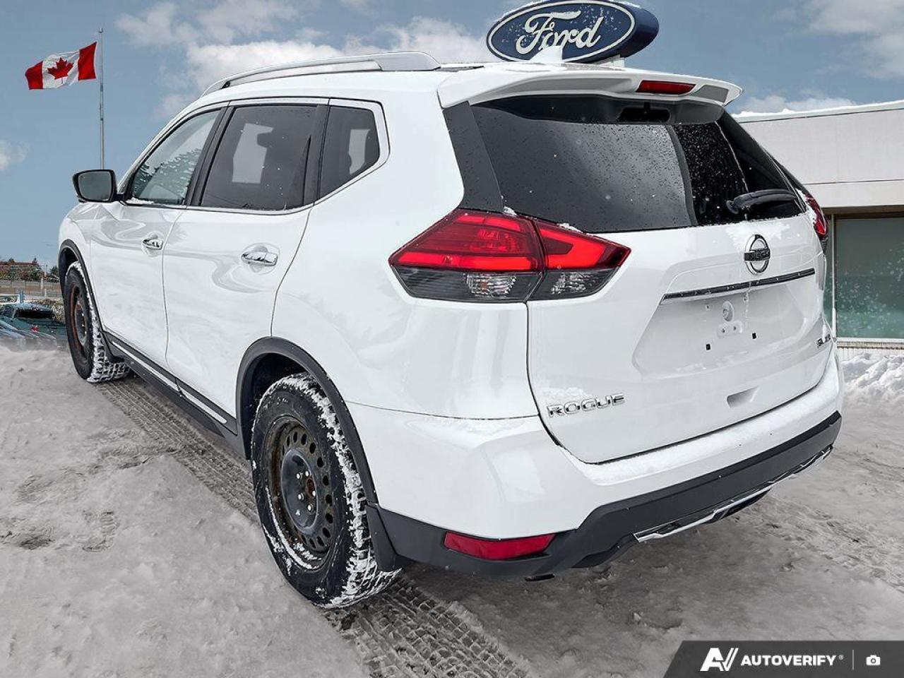 2017 Nissan Rogue SV   AWD   BACK-UP CAMERA   SUNROOF AWD   BACK-UP Photo4