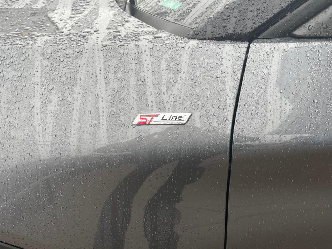 2025 Ford Explorer ST-LINE PERFECT CONDITION Photo