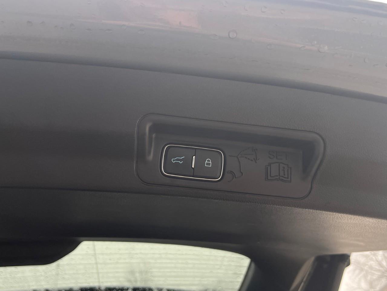 2025 Ford Explorer ST-LINE PERFECT CONDITION Photo