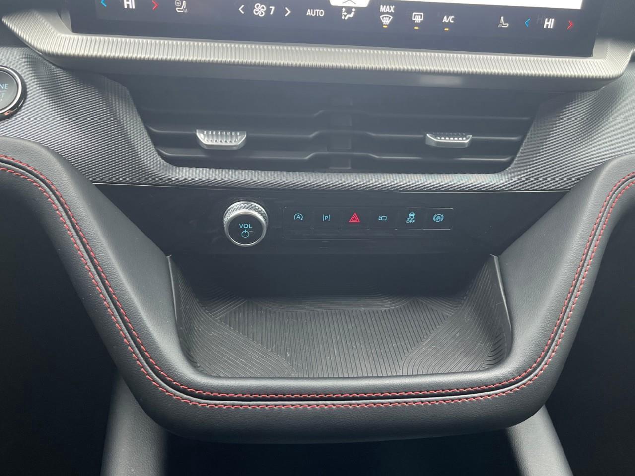 2025 Ford Explorer ST-LINE PERFECT CONDITION Photo