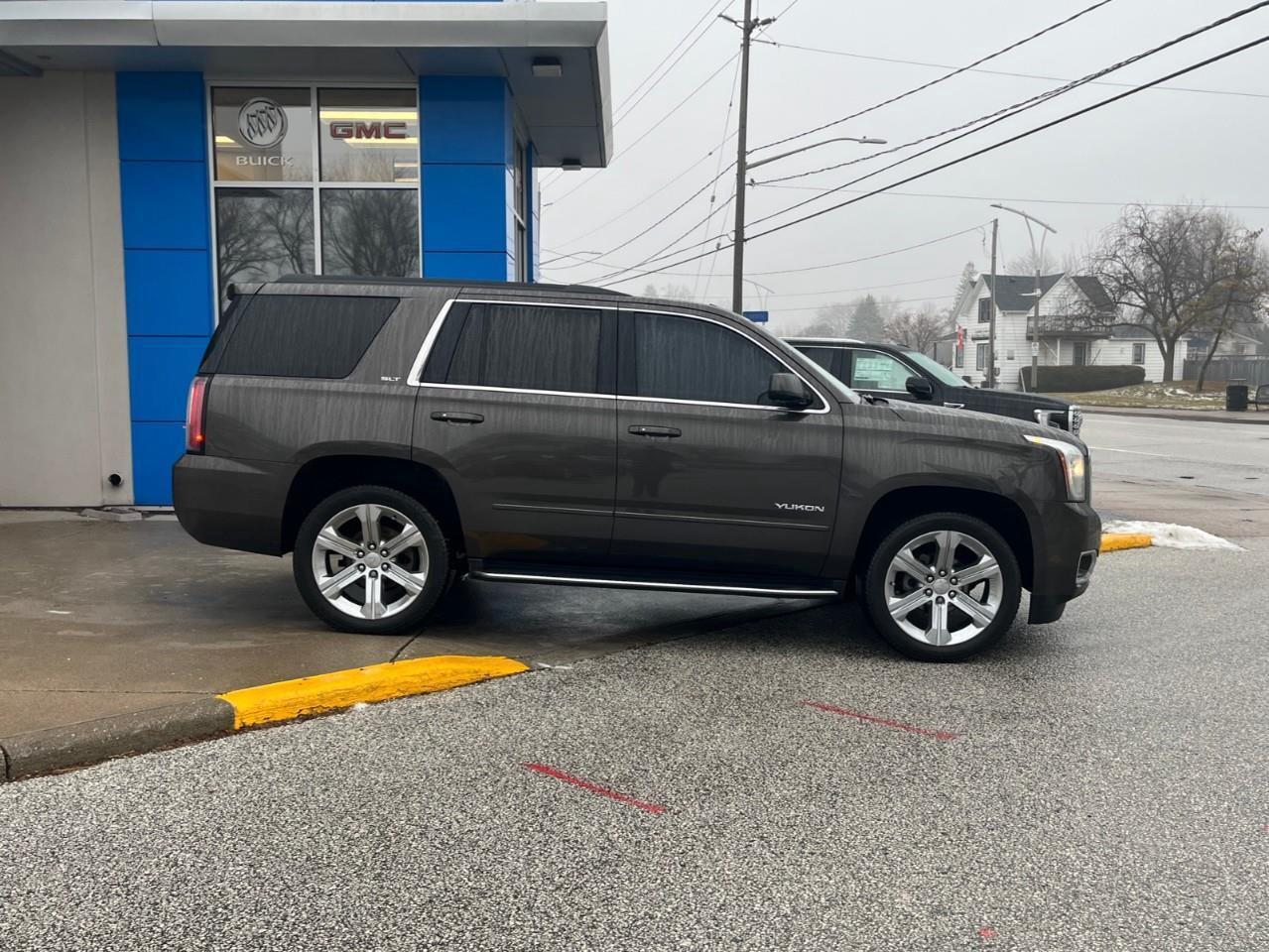 2019 GMC Yukon SLT IMPECCABLE LOCAL TRADE Photo