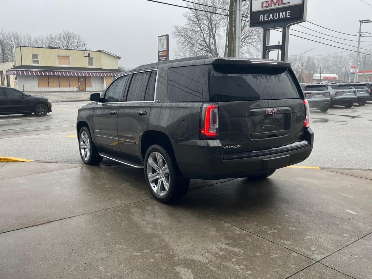 2019 GMC Yukon SLT IMPECCABLE LOCAL TRADE Photo