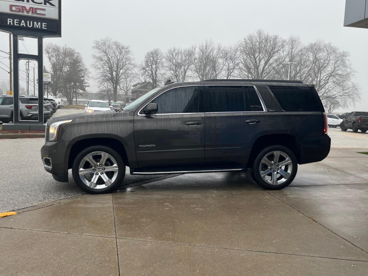 2019 GMC Yukon SLT IMPECCABLE LOCAL TRADE Photo