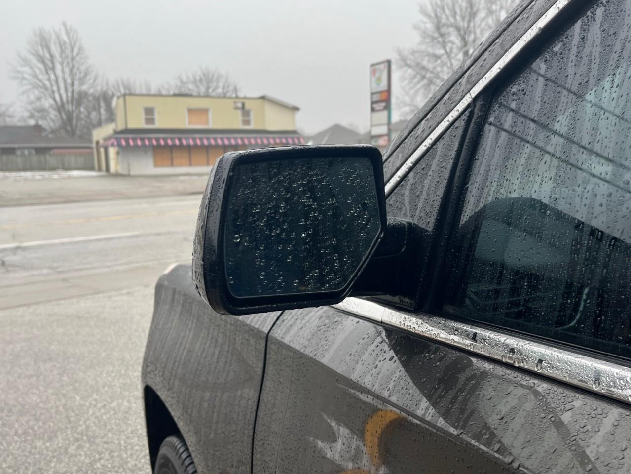 2019 GMC Yukon SLT IMPECCABLE LOCAL TRADE Photo