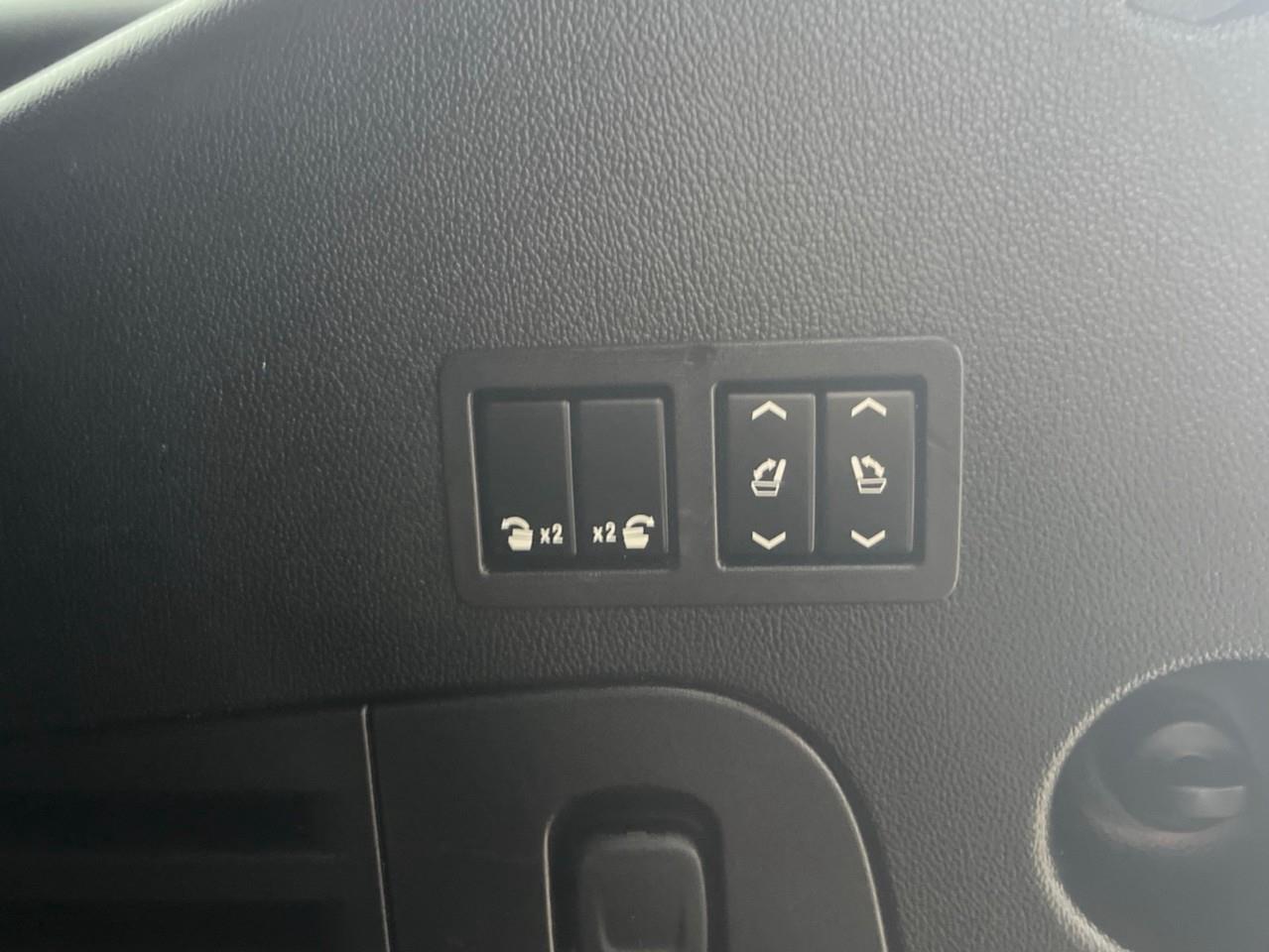 2019 GMC Yukon SLT IMPECCABLE LOCAL TRADE Photo