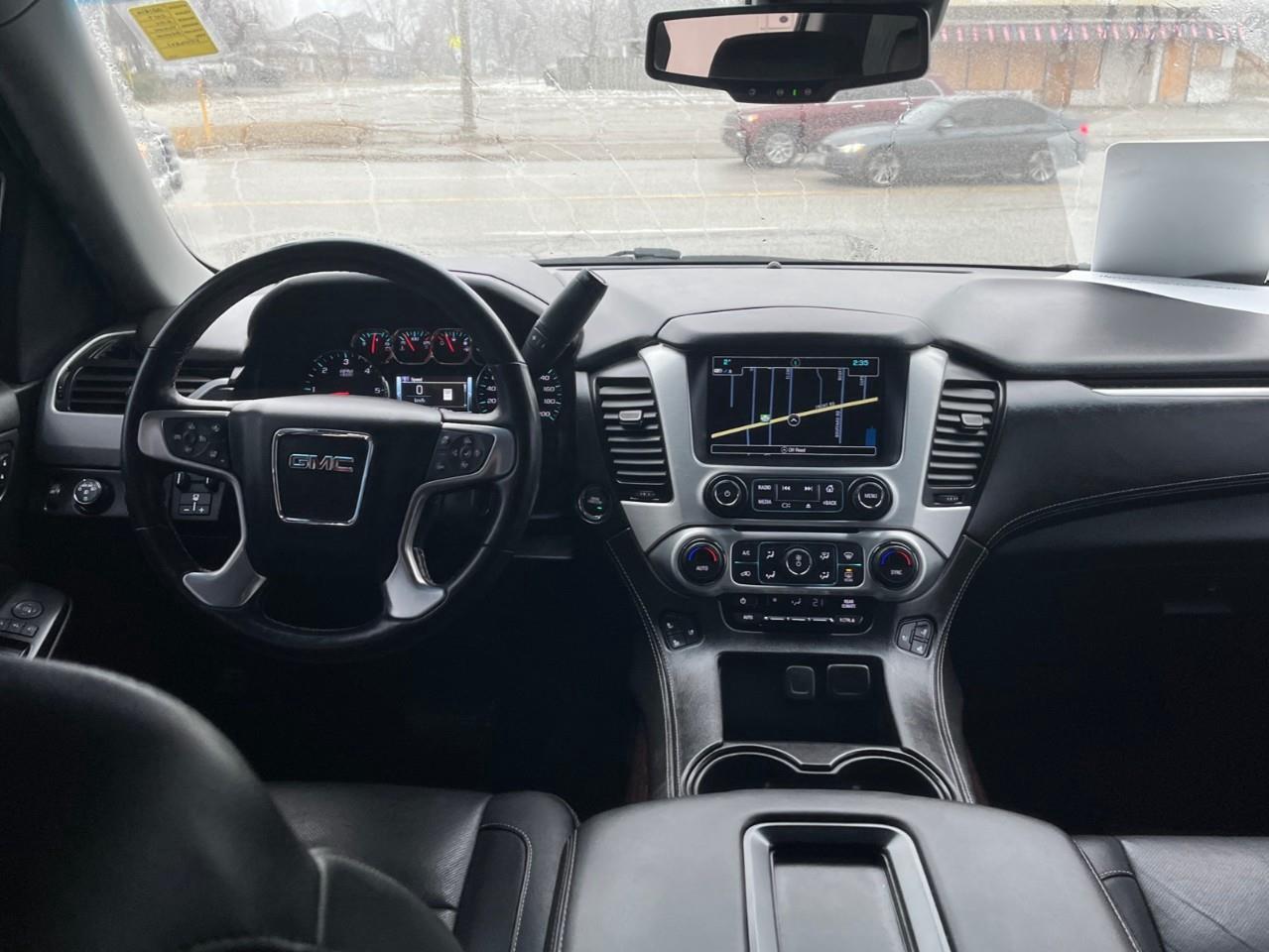 2019 GMC Yukon SLT IMPECCABLE LOCAL TRADE Photo