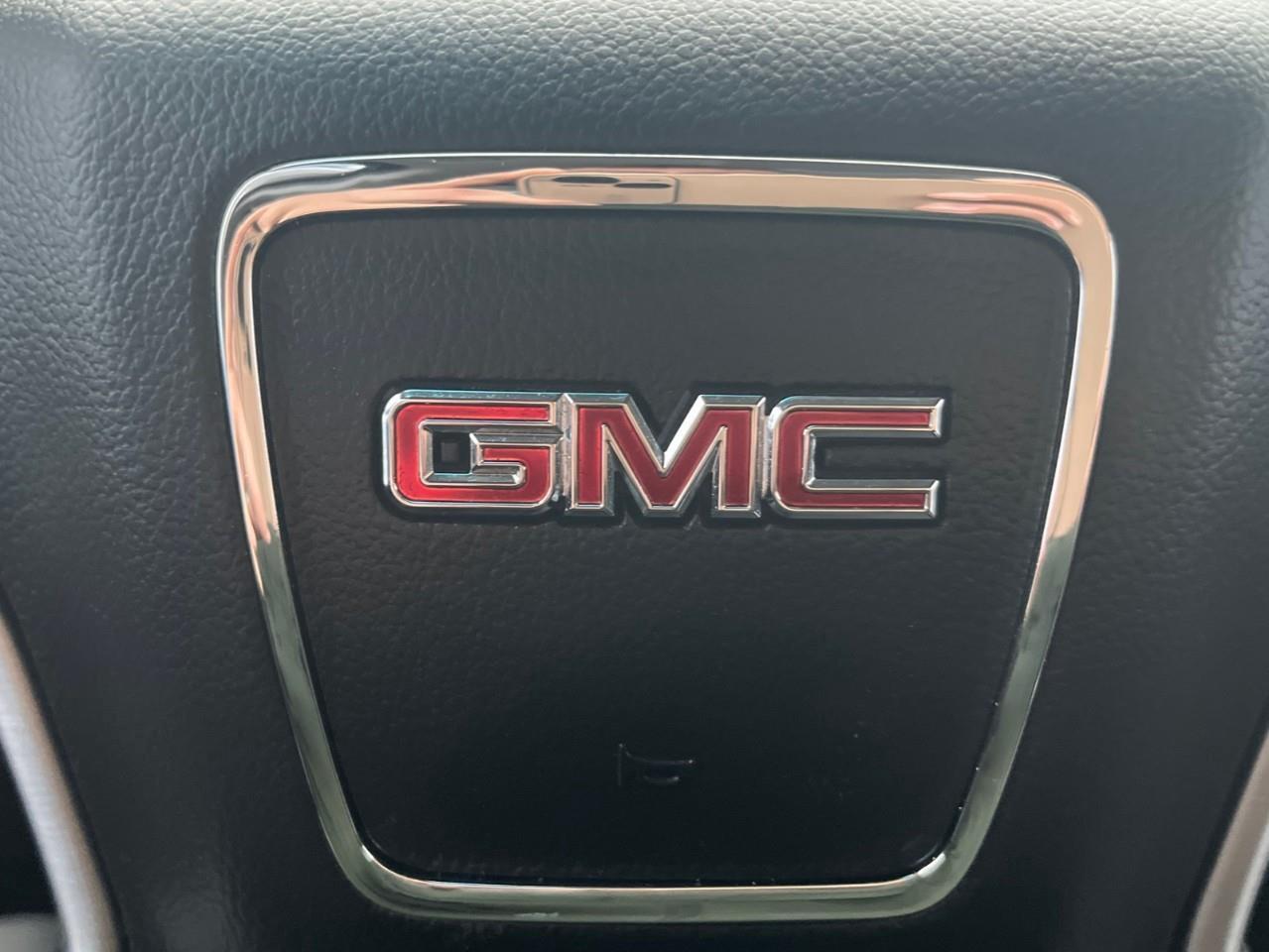2019 GMC Yukon SLT IMPECCABLE LOCAL TRADE Photo