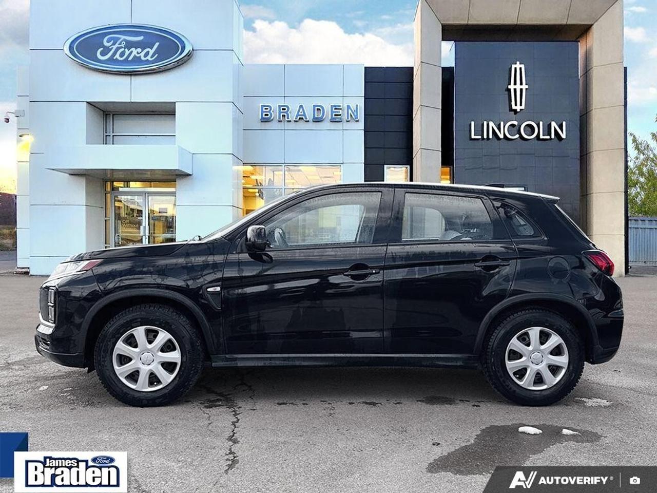 2021 Mitsubishi RVR ES   4WD   HEATED SEATS Photo