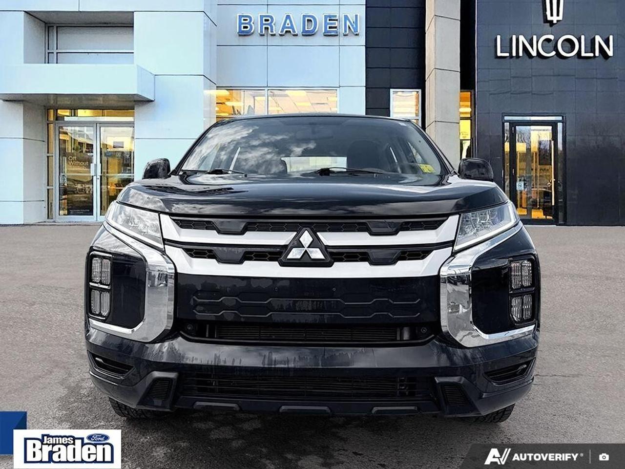 2021 Mitsubishi RVR ES   4WD   HEATED SEATS Photo