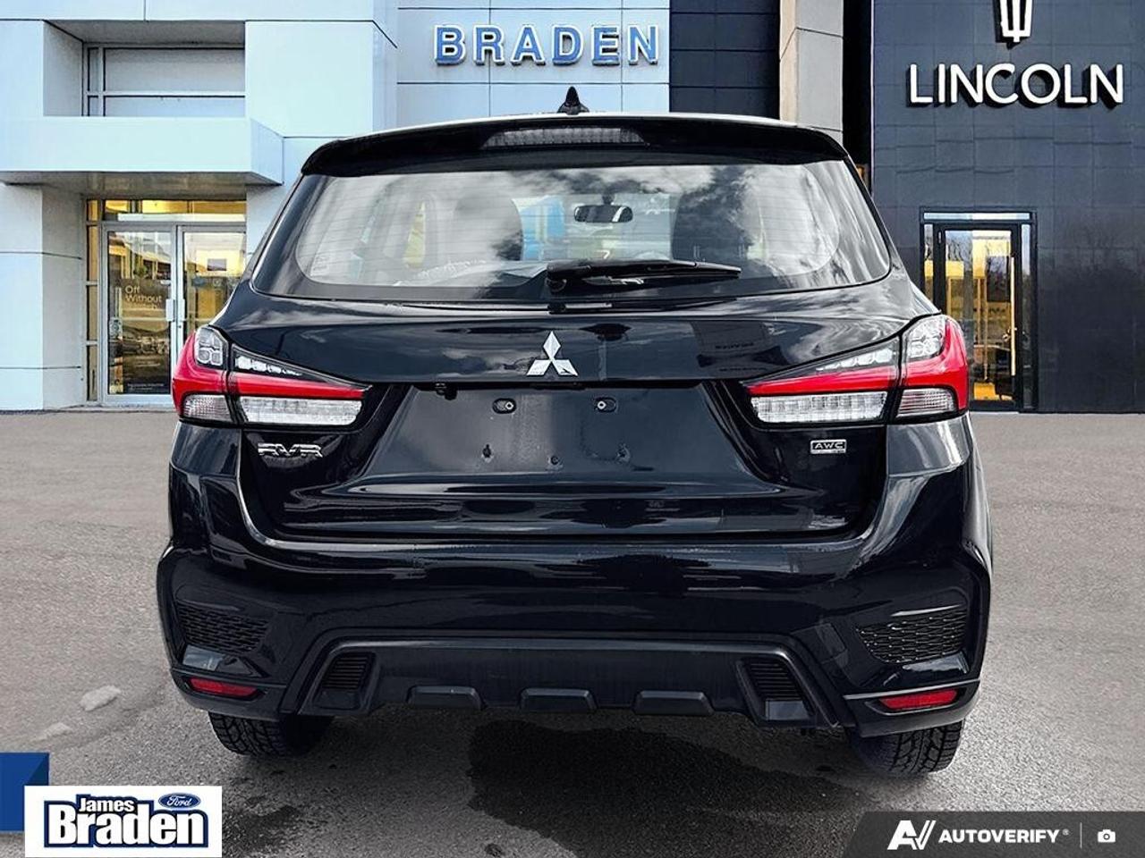 2021 Mitsubishi RVR ES   4WD   HEATED SEATS Photo