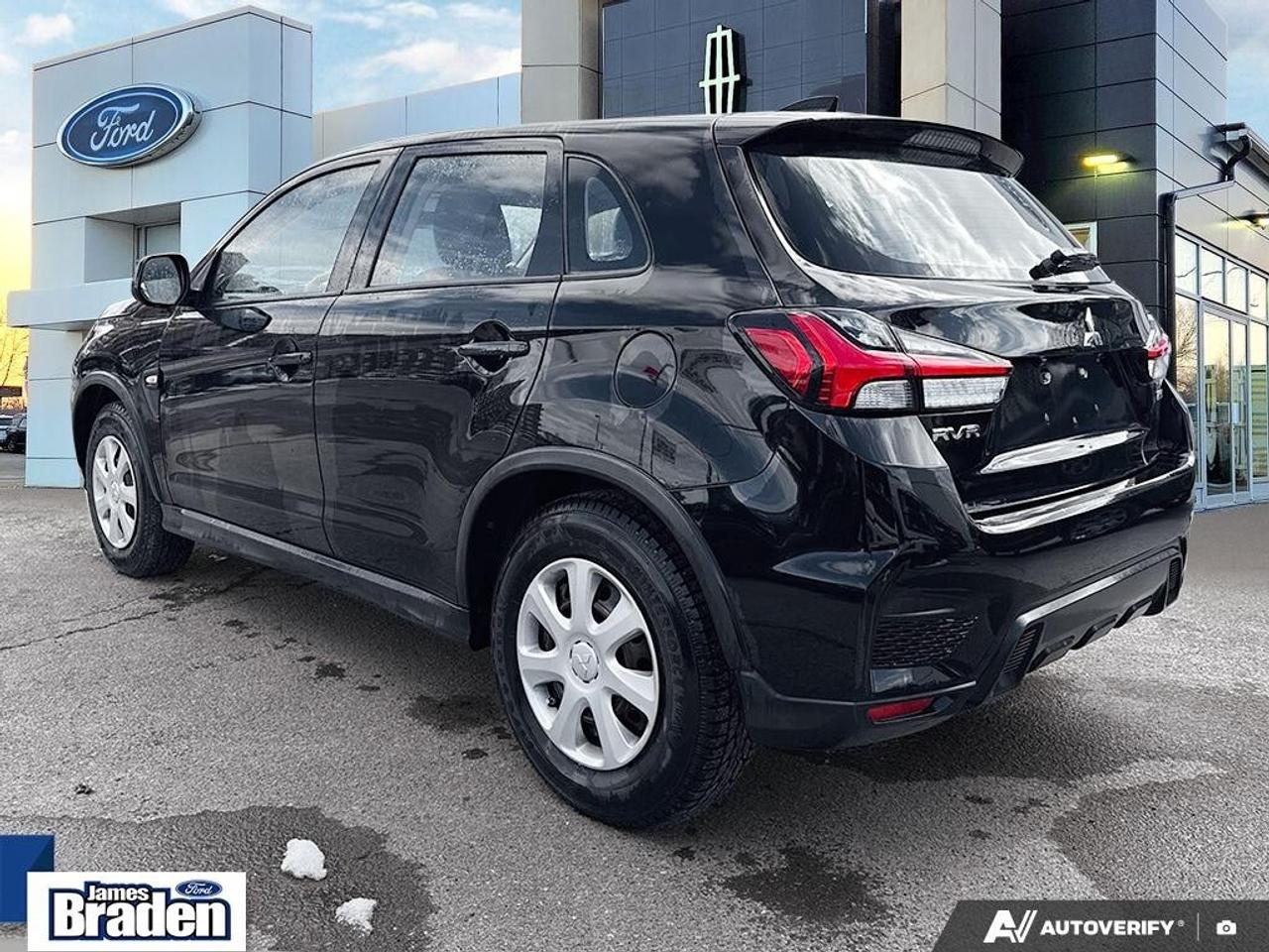 2021 Mitsubishi RVR ES   4WD   HEATED SEATS Photo3