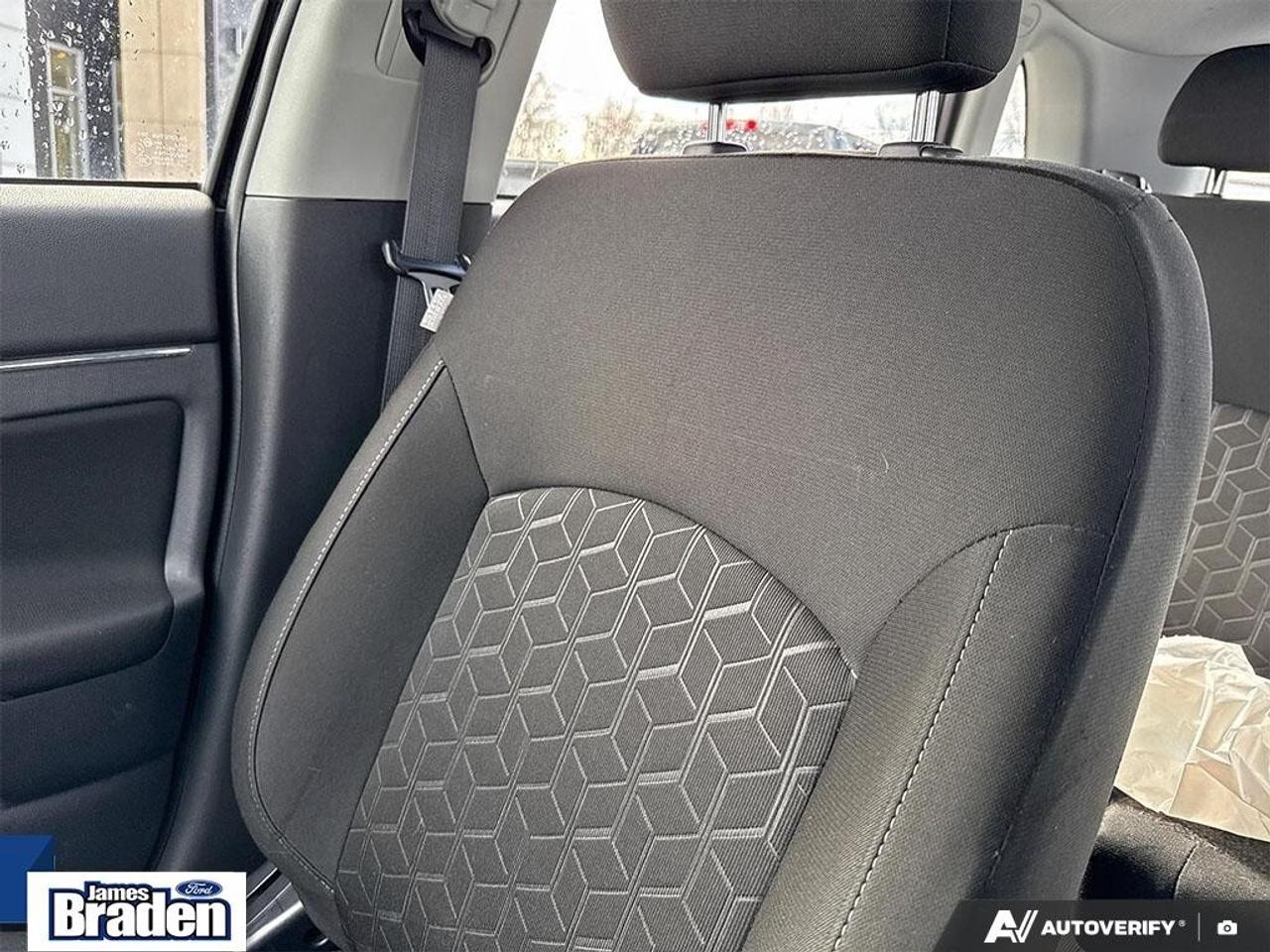2021 Mitsubishi RVR ES   4WD   HEATED SEATS Photo