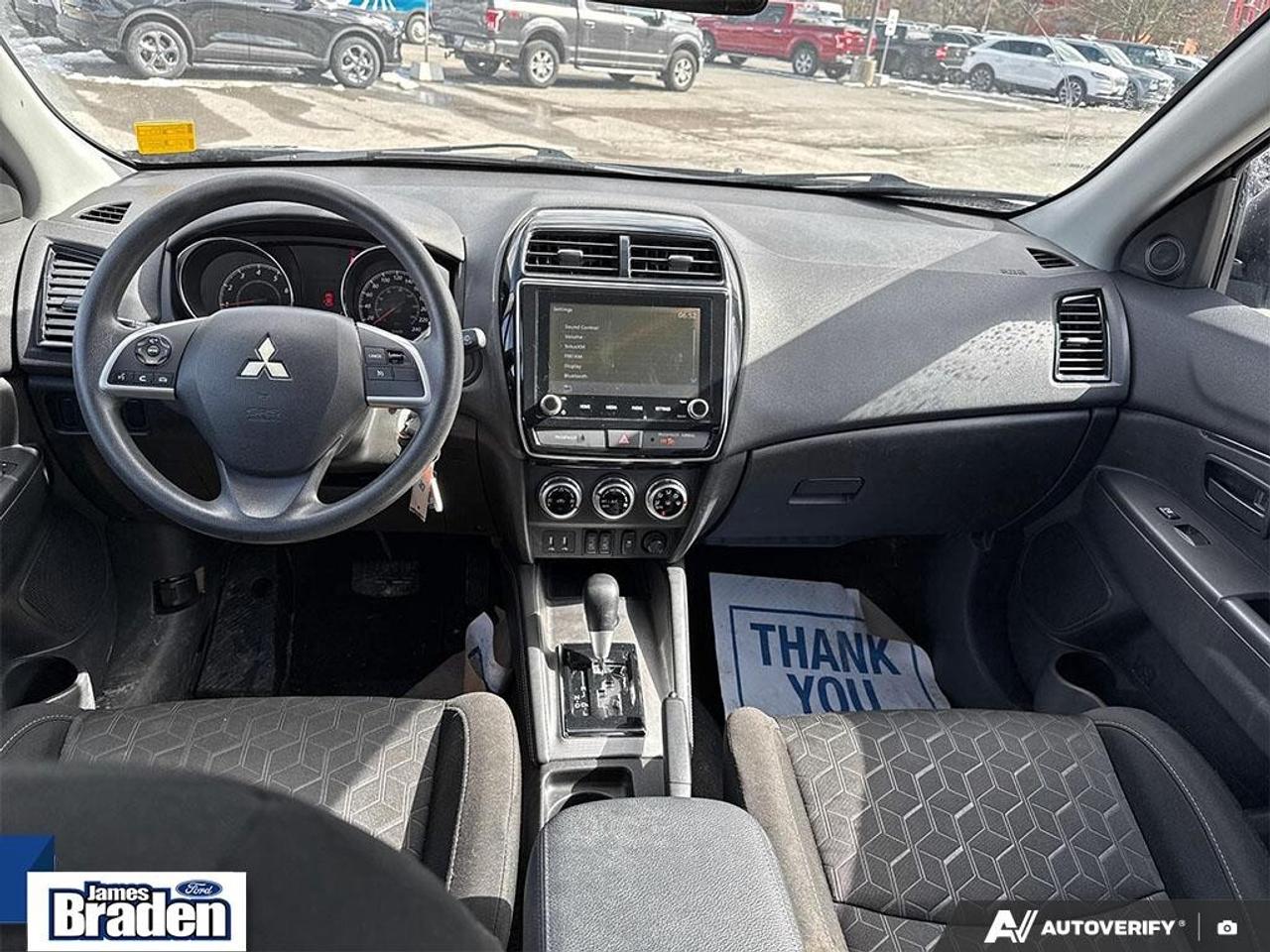 2021 Mitsubishi RVR ES   4WD   HEATED SEATS Photo