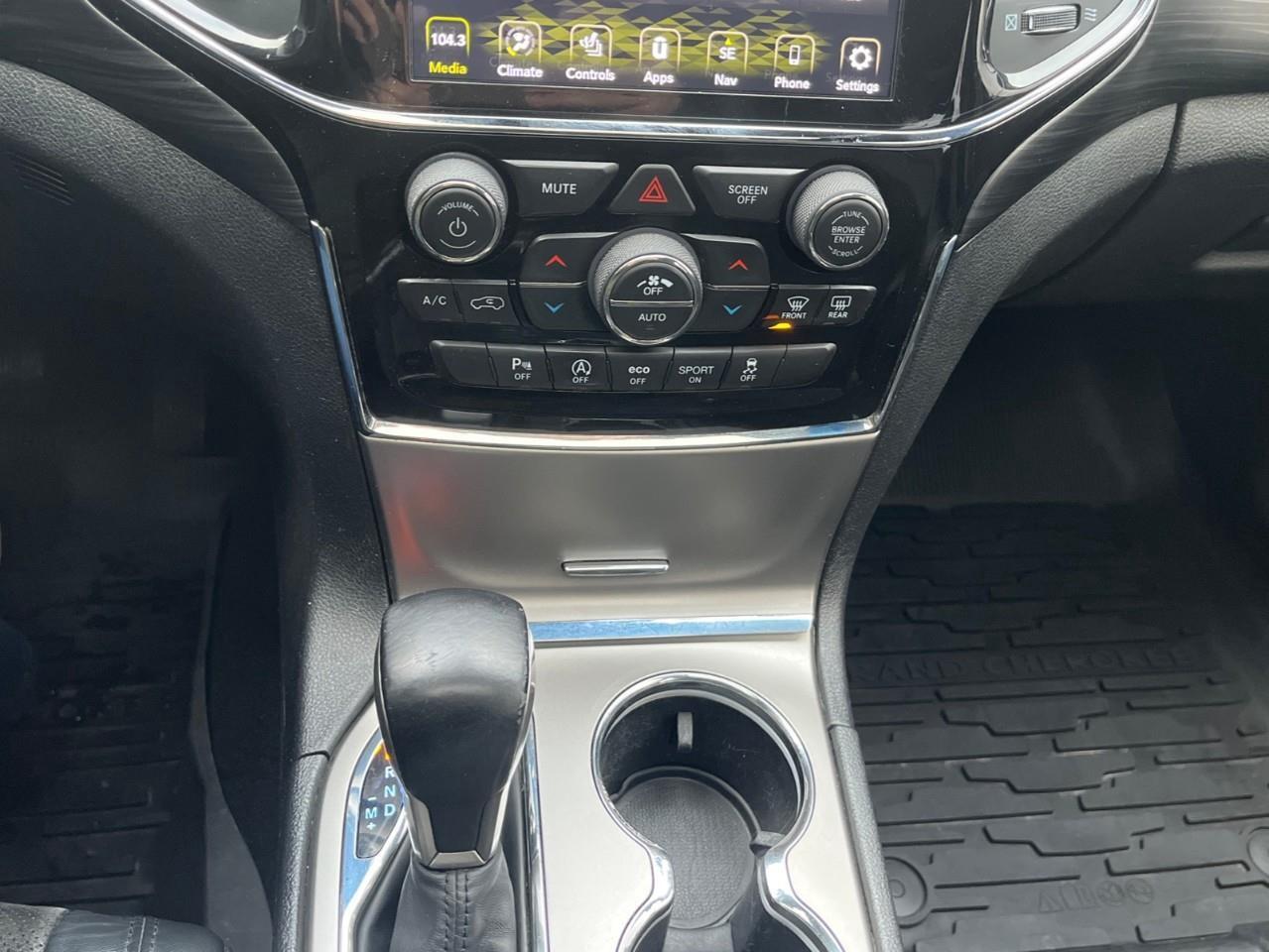 2019 Jeep Grand Cherokee ALTITUDE CLEAN LOCAL TRADE Photo