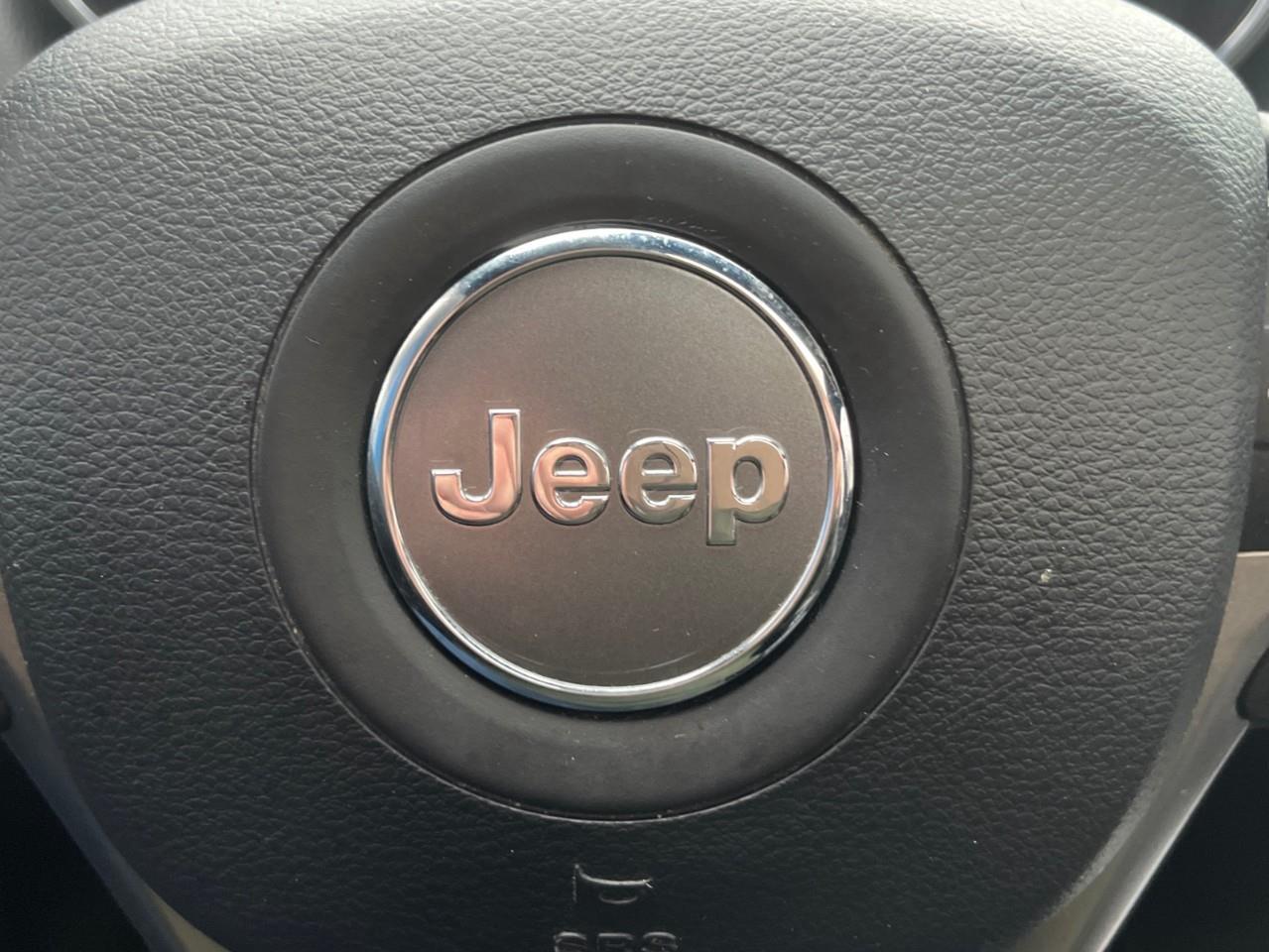 2019 Jeep Grand Cherokee ALTITUDE CLEAN LOCAL TRADE Photo