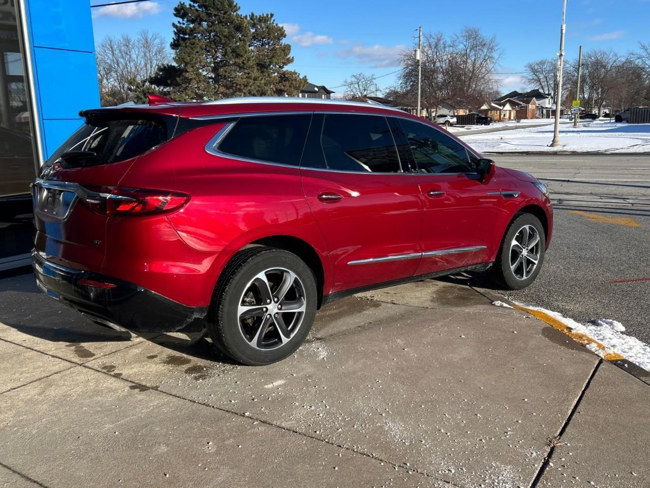 2021 Buick Enclave ESSENCE EXTRA CLEAN TRADE Photo