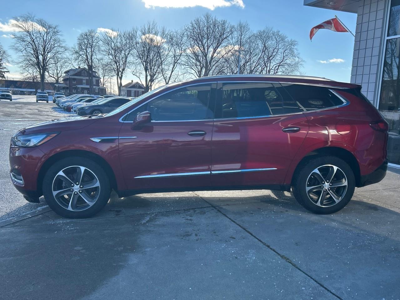 2021 Buick Enclave ESSENCE EXTRA CLEAN TRADE Photo