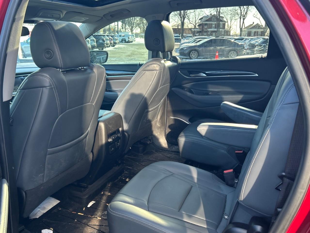 2021 Buick Enclave ESSENCE EXTRA CLEAN TRADE Photo