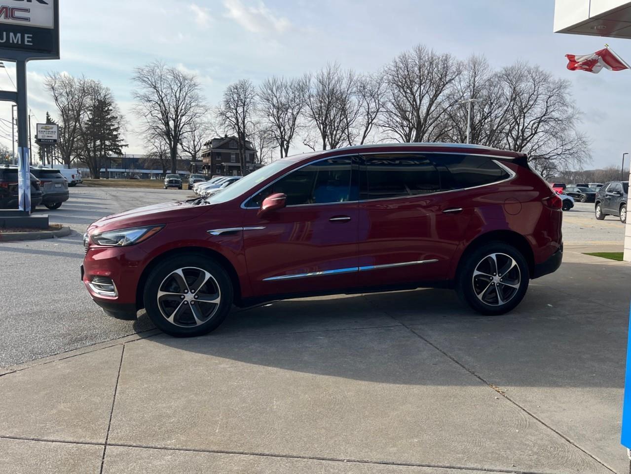 2021 Buick Enclave ESSENCE EXTRA CLEAN TRADE Photo