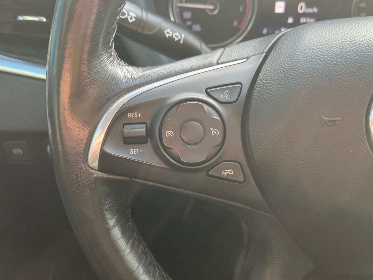 2021 Buick Enclave ESSENCE EXTRA CLEAN TRADE Photo