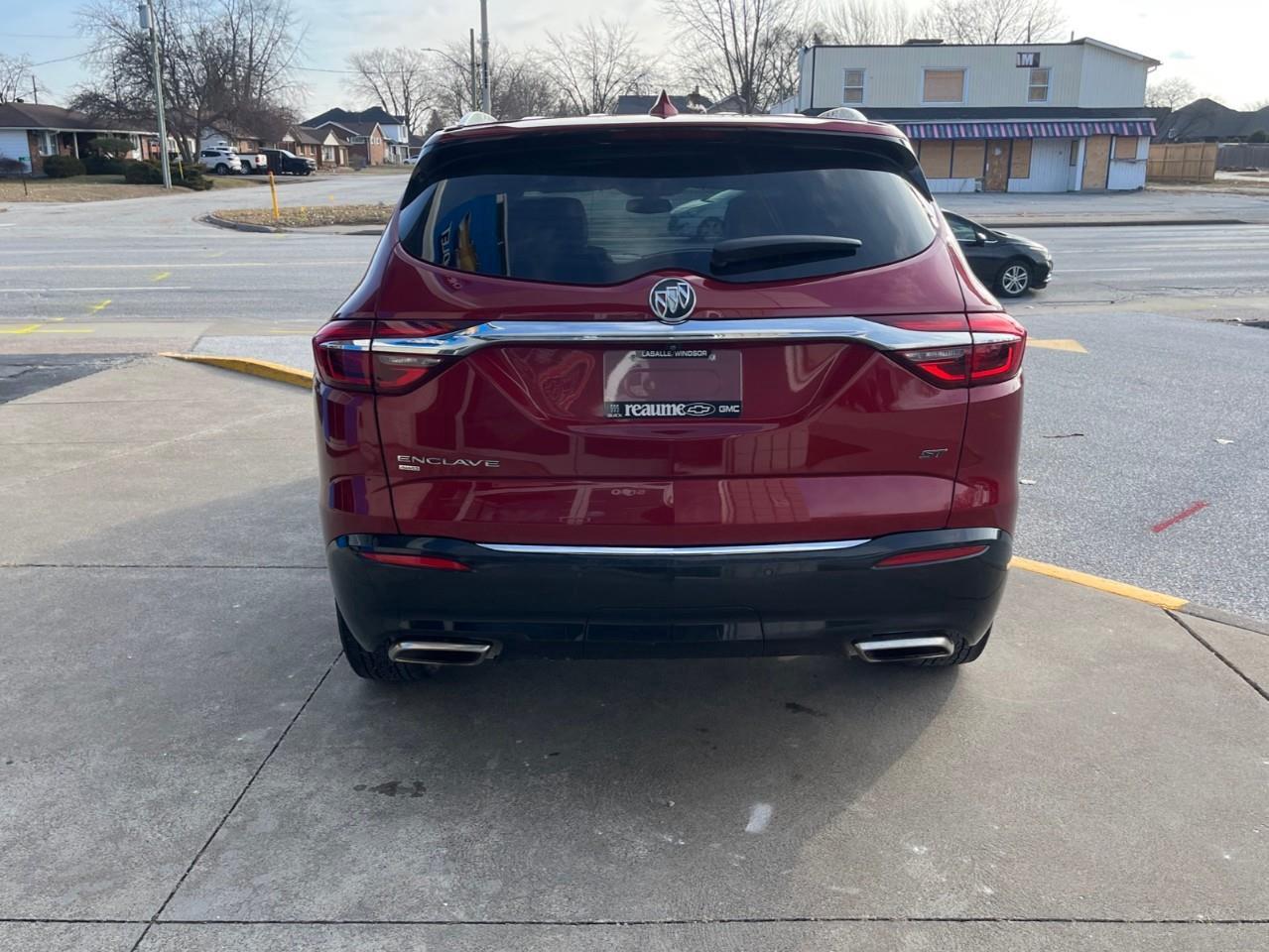 2021 Buick Enclave ESSENCE EXTRA CLEAN TRADE Photo