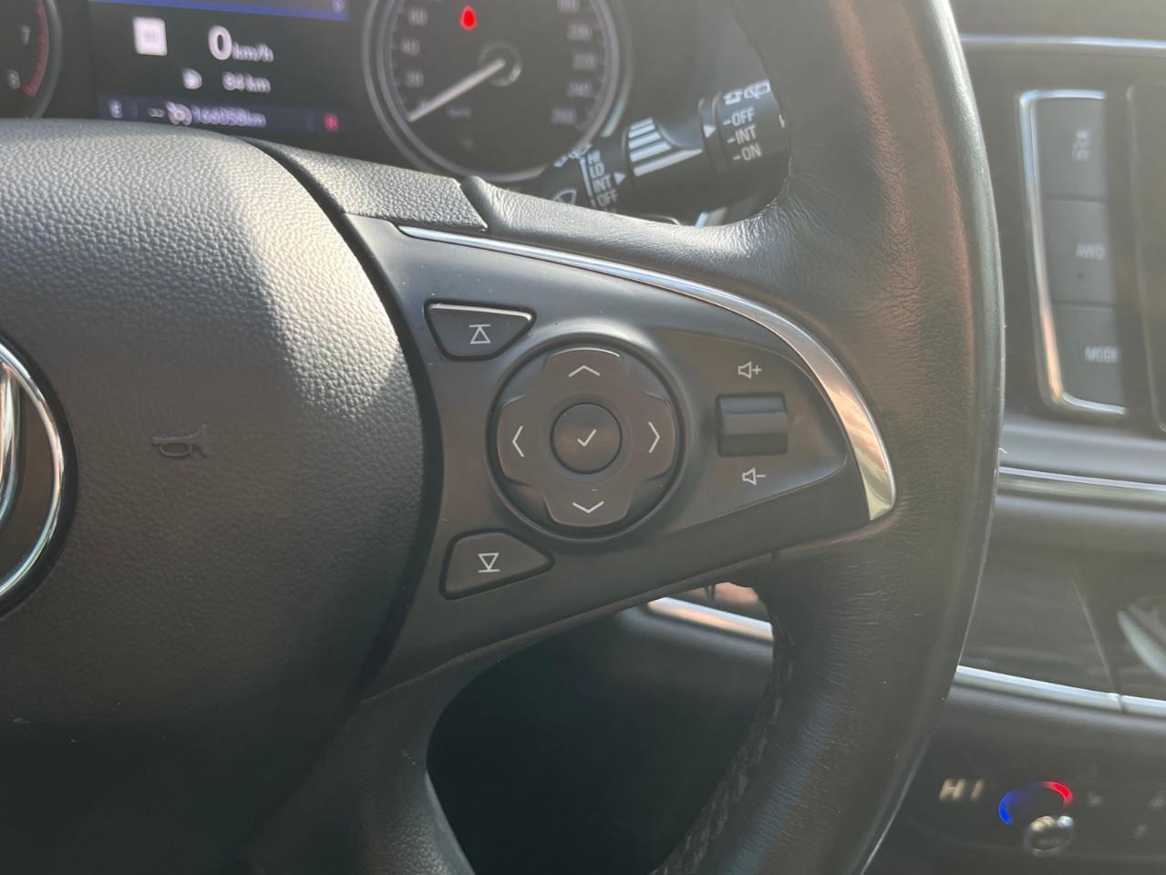 2021 Buick Enclave ESSENCE EXTRA CLEAN TRADE Photo