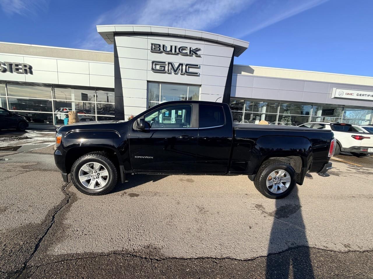 2016 GMC Canyon 2WD SLESLE, 3.6L V6, RWD, CLOTH, ALOYS, CERTIFIED! Photo