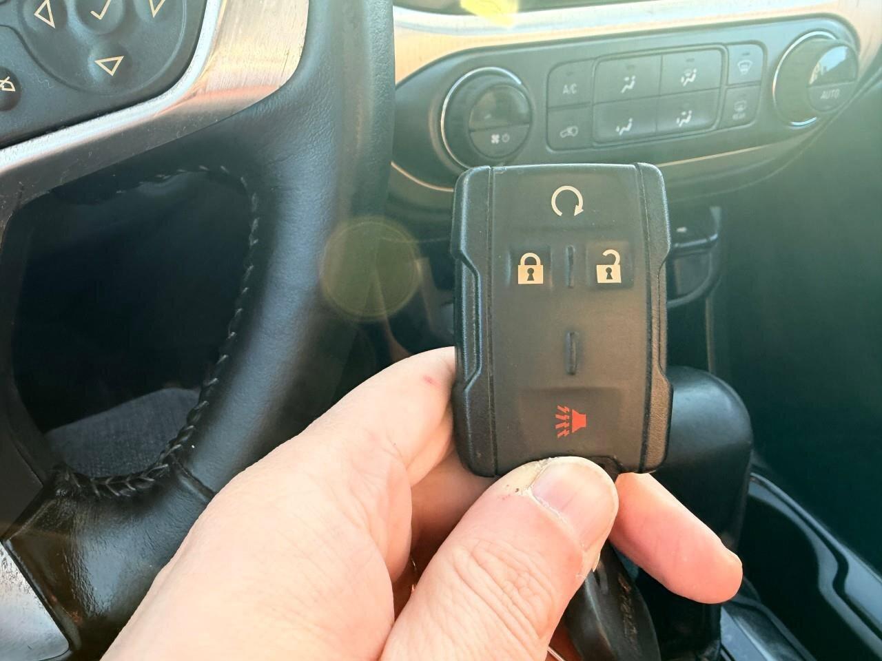 2016 GMC Canyon 2WD SLESLE, 3.6L V6, RWD, CLOTH, ALOYS, CERTIFIED! Photo