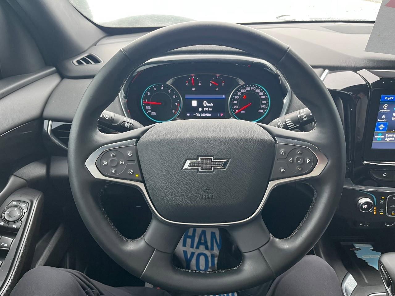 2023 Chevrolet Traverse RSRS, 3.6L V6, AWD, 7-PASSANGER, ALLOYS, BOSE, LOW Photo