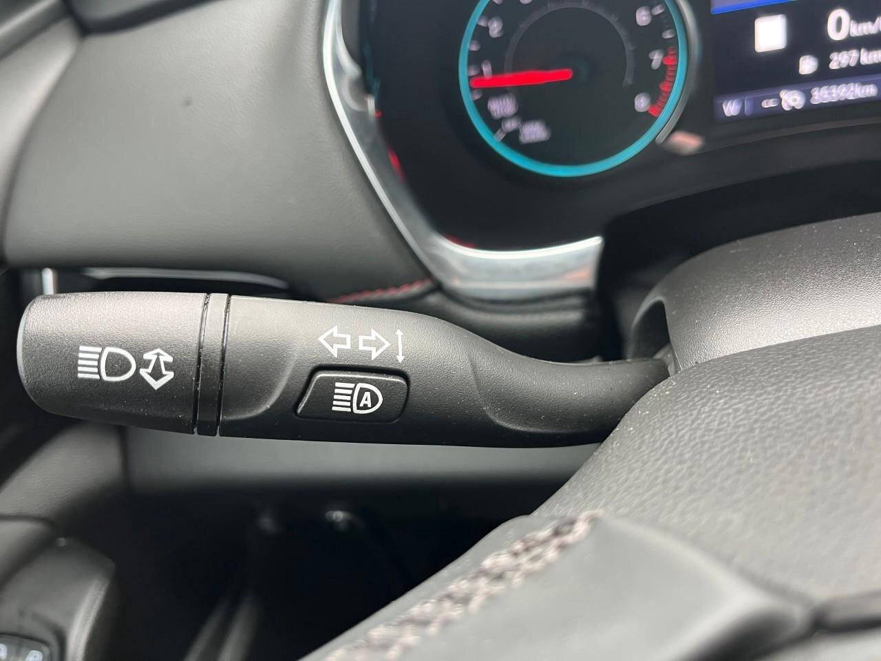 2023 Chevrolet Traverse RSRS, 3.6L V6, AWD, 7-PASSANGER, ALLOYS, BOSE, LOW Photo