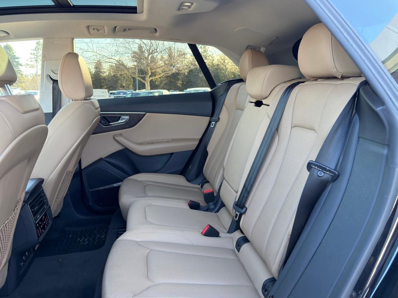 2019 Audi Q8 ProgressivACCIDENT-FREE, DRIVERS ASSIST PACK, B&O Photo