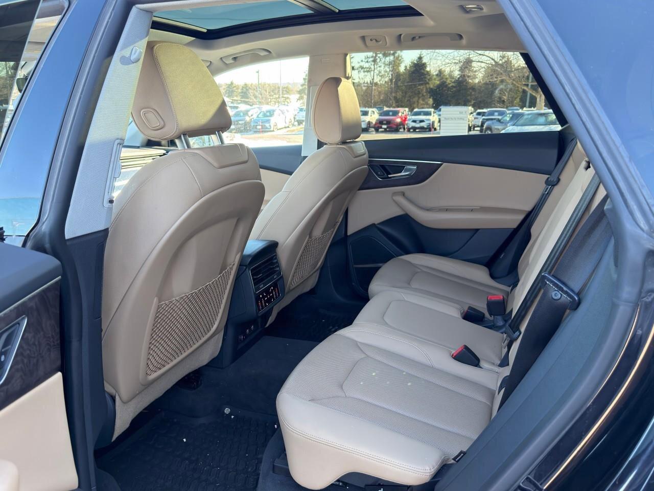 2019 Audi Q8 ProgressivACCIDENT-FREE, DRIVERS ASSIST PACK, B&O Photo