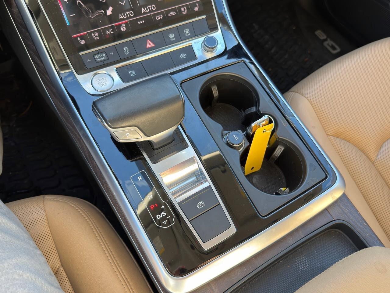 2019 Audi Q8 ProgressivACCIDENT-FREE, DRIVERS ASSIST PACK, B&O Photo