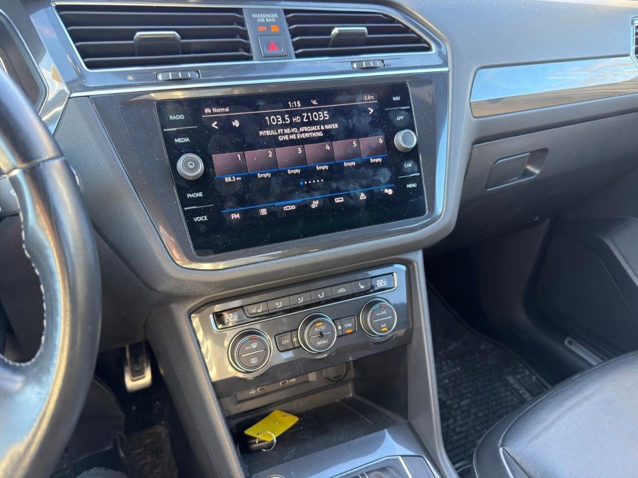 2021 Volkswagen Tiguan HighlineONE-OWNER, ACCIDENT-FREE, R-LINE, HTD LEAT Photo