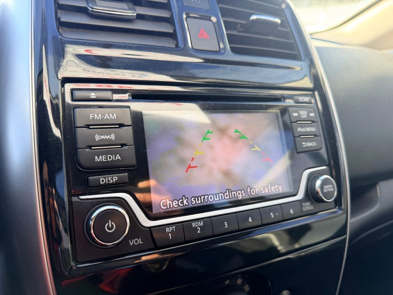 2017 Nissan Versa Note SHATCHBACK, S, 1.6L 16 4-CYLINDER, AUTOMATIC, CLOT Photo