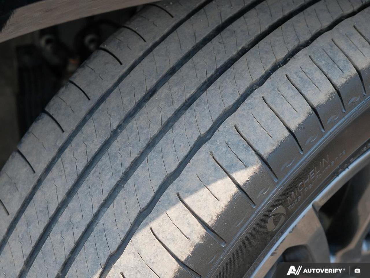 2023 GMC Acadia AWD 4DR DENALI Photo