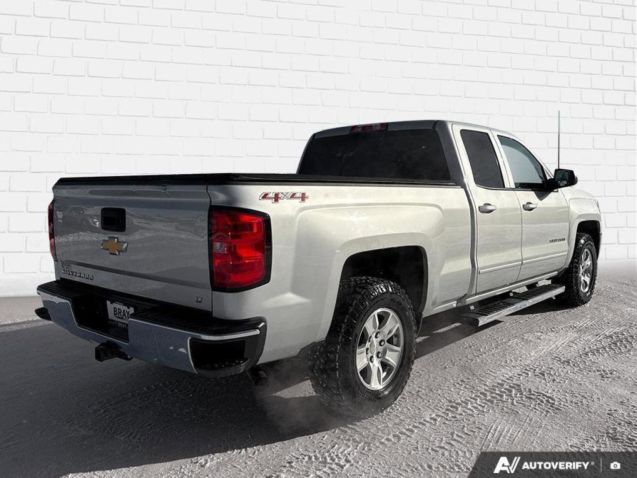2017 Chevrolet Silverado 1500 LT   TONNEAU COVER   RUNNING BOARDS Photo4