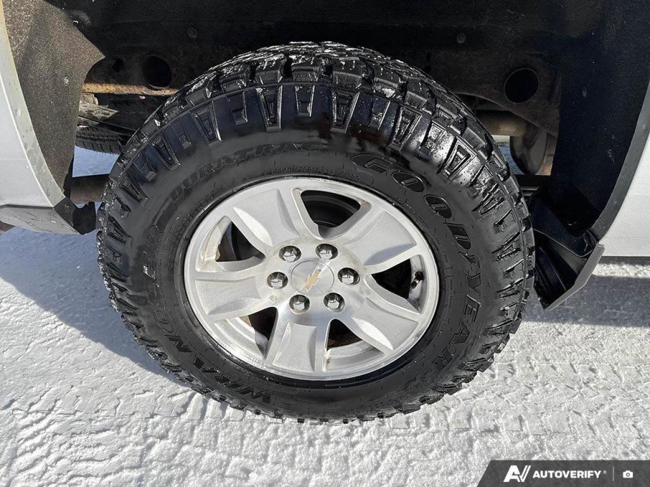 2017 Chevrolet Silverado 1500 LT   TONNEAU COVER   RUNNING BOARDS Photo