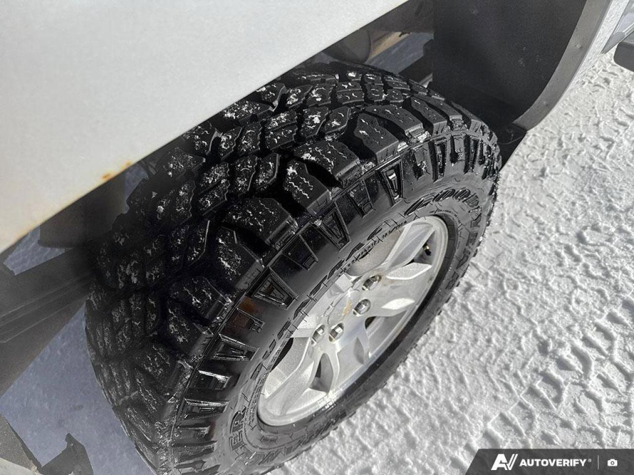 2017 Chevrolet Silverado 1500 LT   TONNEAU COVER   RUNNING BOARDS Photo