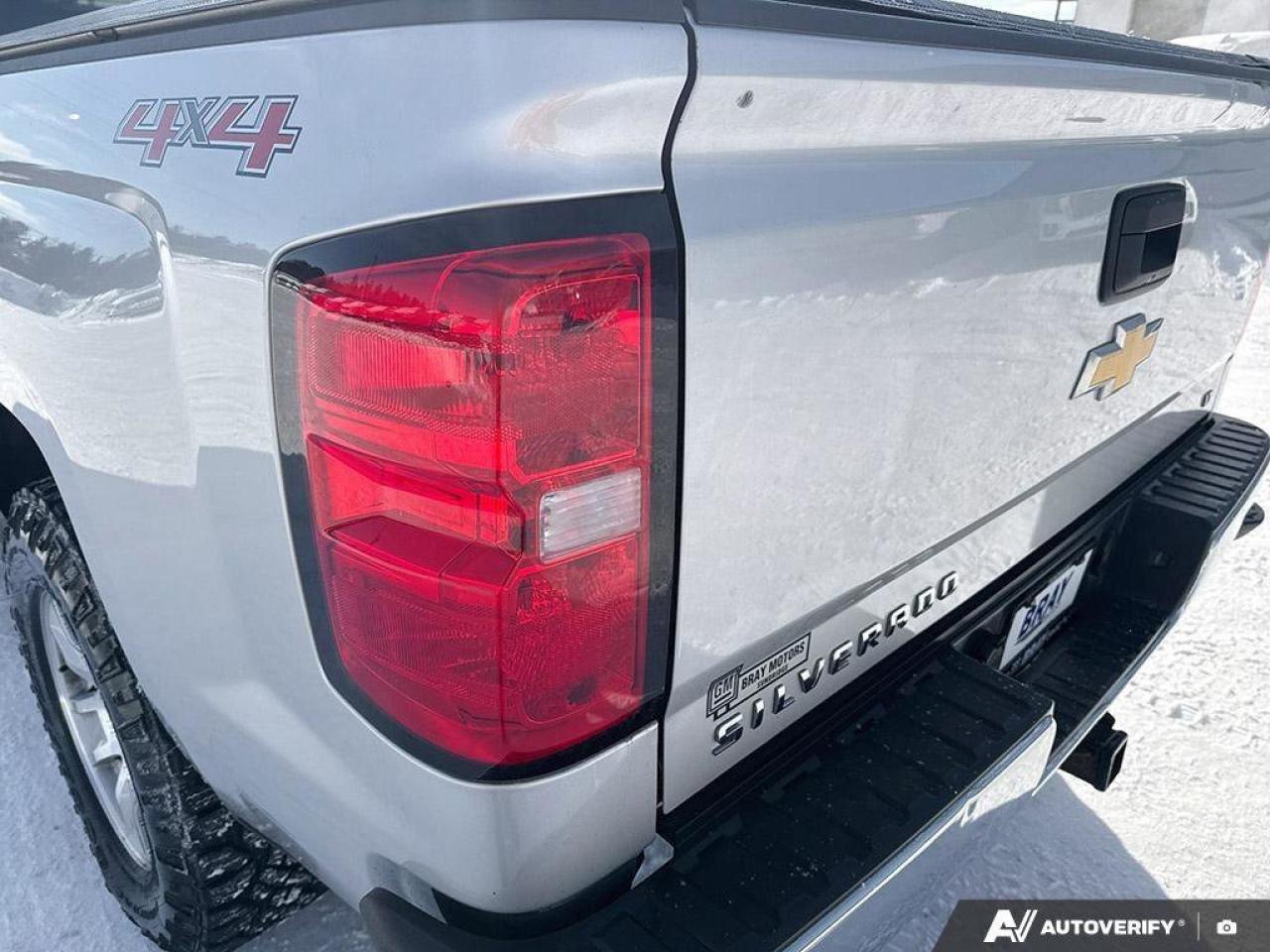 2017 Chevrolet Silverado 1500 LT   TONNEAU COVER   RUNNING BOARDS Photo