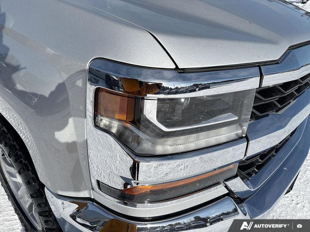 2017 Chevrolet Silverado 1500 LT   TONNEAU COVER   RUNNING BOARDS Photo